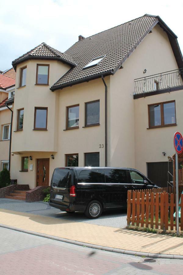 Pokoje Goscinne Magdalena Dziwnowek Exterior photo